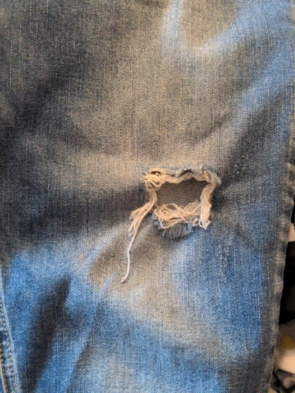 Free People Distressed Frayed Cropped Ankle Jeans Size 29 Soft Denim - Picture 5 of 7